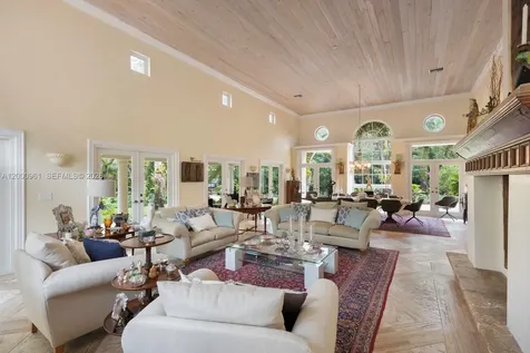10100 Lakeside Drive Coral Gables FL 33156