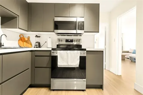 5161 Collins Avenue Miami Beach FL 33140