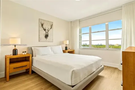 5161 Collins Avenue Miami Beach FL 33140
