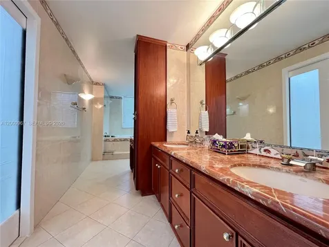 9511 Collins Avenue Surfside FL 33154