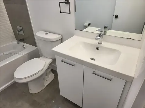 9723 N New River Canal Road Plantation FL 33324