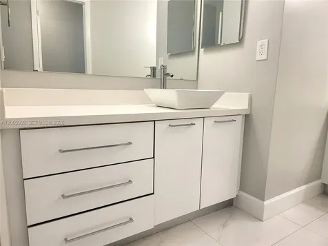 9723 N New River Canal Road Plantation FL 33324