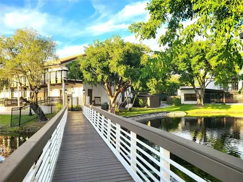 9723 N New River Canal Road Plantation FL 33324