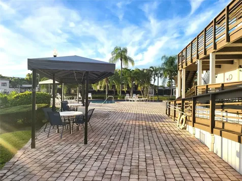 9723 N New River Canal Road Plantation FL 33324