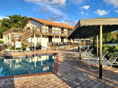 9723 N New River Canal Road Plantation FL 33324
