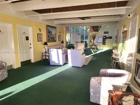 9723 N New River Canal Road Plantation FL 33324
