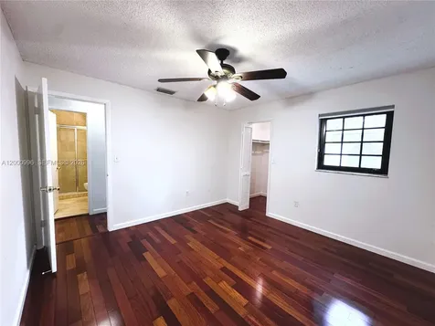 3054 Center Street Miami FL 33133