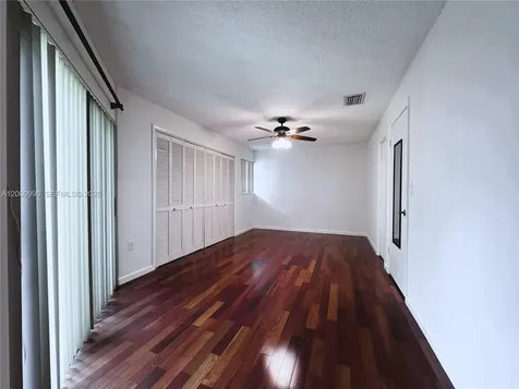 3054 Center Street Miami FL 33133