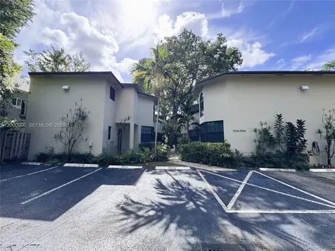 3054 Center Street Miami FL 33133