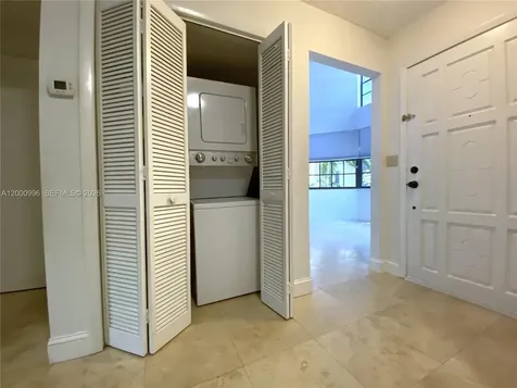 3054 Center Street Miami FL 33133