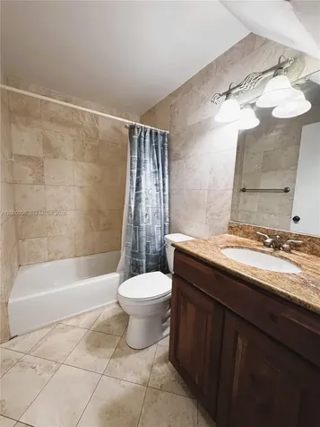 3054 Center Street Miami FL 33133