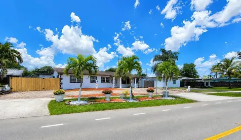 120 S 56th Avenue Hollywood FL 33023