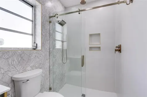 840 NE 182nd Terrace North Miami Beach FL 33162