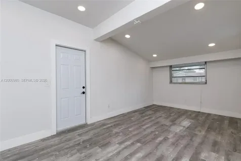 840 NE 182nd Terrace North Miami Beach FL 33162