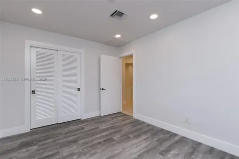 840 NE 182nd Terrace North Miami Beach FL 33162