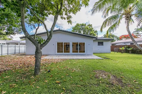 840 NE 182nd Terrace North Miami Beach FL 33162
