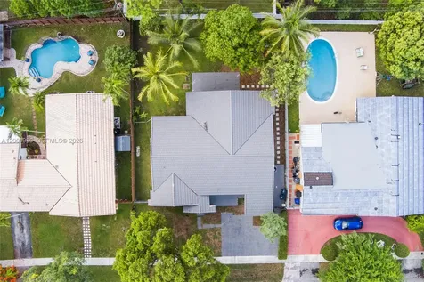 840 NE 182nd Terrace North Miami Beach FL 33162
