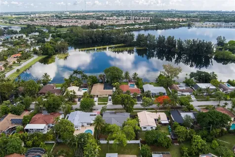 840 NE 182nd Terrace North Miami Beach FL 33162