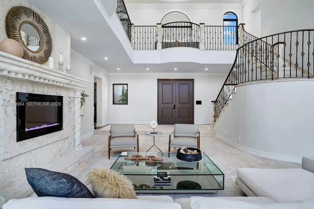 168 Fiesta Way Fort Lauderdale FL 33301
