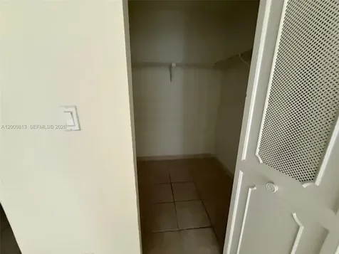 16919 N Bay Road Sunny Isles Beach FL 33160