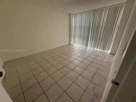 16919 N Bay Road Sunny Isles Beach FL 33160