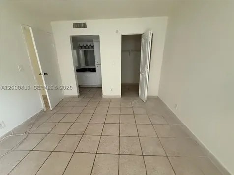 16919 N Bay Road Sunny Isles Beach FL 33160