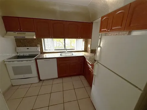 16919 N Bay Road Sunny Isles Beach FL 33160