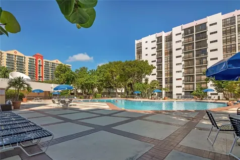 16919 N Bay Road Sunny Isles Beach FL 33160