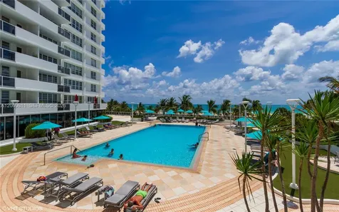 100 Lincoln Road Miami Beach FL 33139