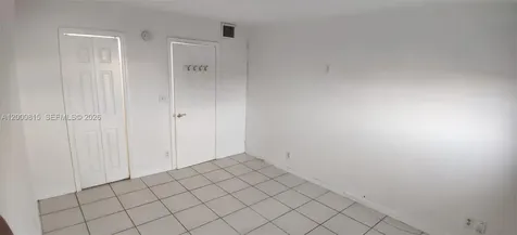 4550 NW 9th Street Miami FL 33126