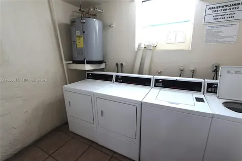 4550 NW 9th Street Miami FL 33126