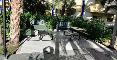 4550 NW 9th Street Miami FL 33126