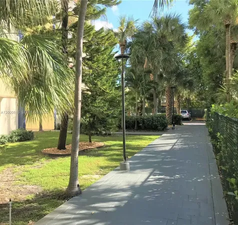 4550 NW 9th Street Miami FL 33126