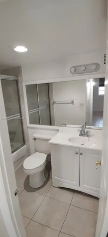 4550 NW 9th Street Miami FL 33126