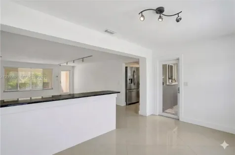 417 NE 29th Street Wilton Manors FL 33334