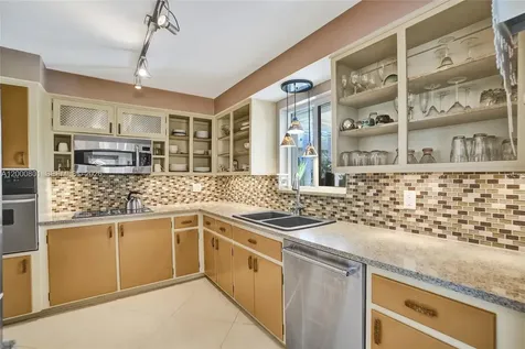 417 NE 29th Street Wilton Manors FL 33334