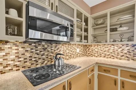 417 NE 29th Street Wilton Manors FL 33334