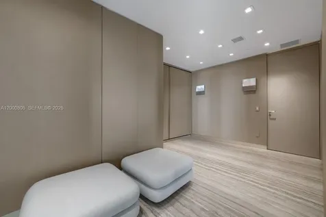 18975 Collins Avenue Sunny Isles Beach FL 33160