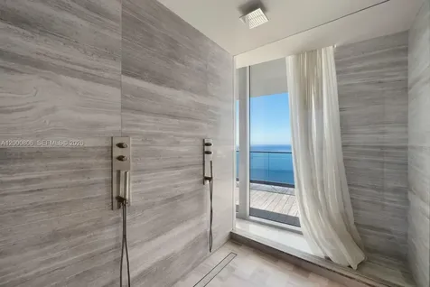 18975 Collins Avenue Sunny Isles Beach FL 33160