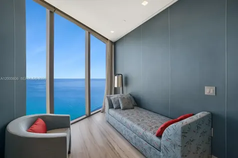 18975 Collins Avenue Sunny Isles Beach FL 33160