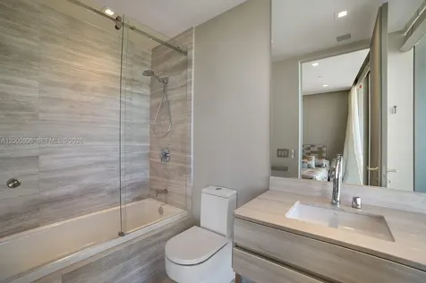 18975 Collins Avenue Sunny Isles Beach FL 33160