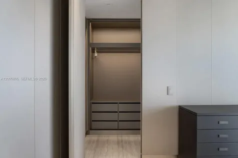 18975 Collins Avenue Sunny Isles Beach FL 33160