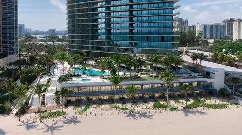 18975 Collins Avenue Sunny Isles Beach FL 33160