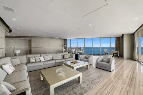 18975 Collins Avenue Sunny Isles Beach FL 33160