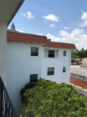 2415 Lincoln Street Hollywood FL 33020