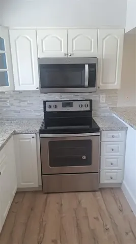 2415 Lincoln Street Hollywood FL 33020