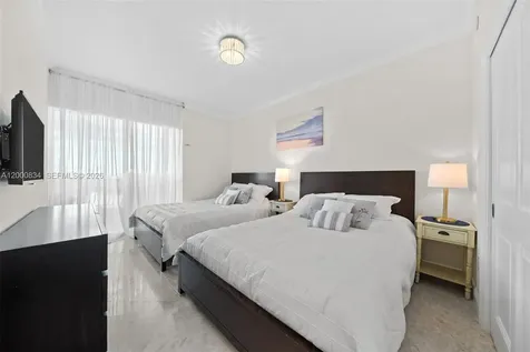 17875 Collins Avenue Sunny Isles Beach FL 33160