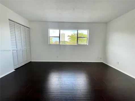 250 Layne Boulevard Hallandale Beach FL 33009