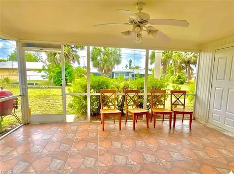 156 SW 47th Terrace Cape Coral FL 33914