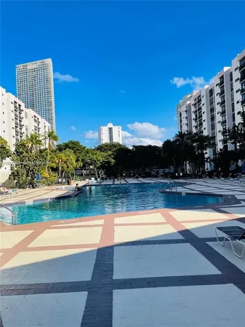 17021 N Bay Road Sunny Isles Beach FL 33160